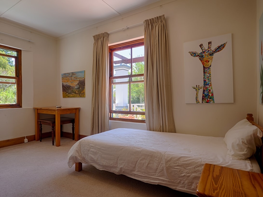 6 Bedroom Property for Sale in Belvidere Estate Western Cape